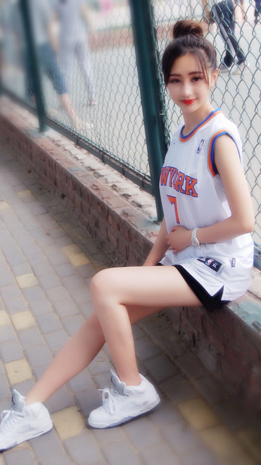 AYX体育-曼联官方账号发文感谢球迷陪伴，曼联官方球迷会