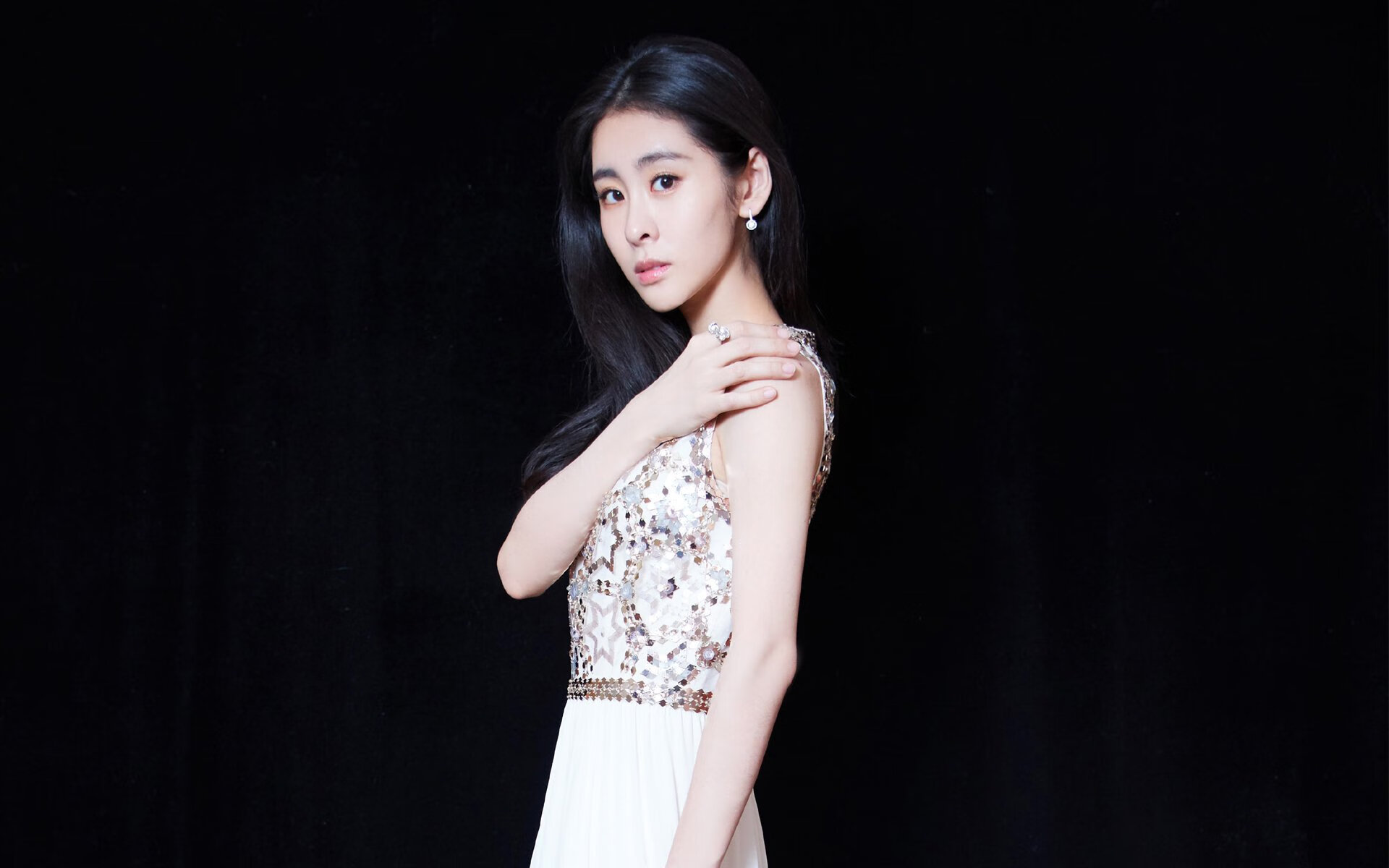 日本队在亚洲杯中表现优异，志在夺冠